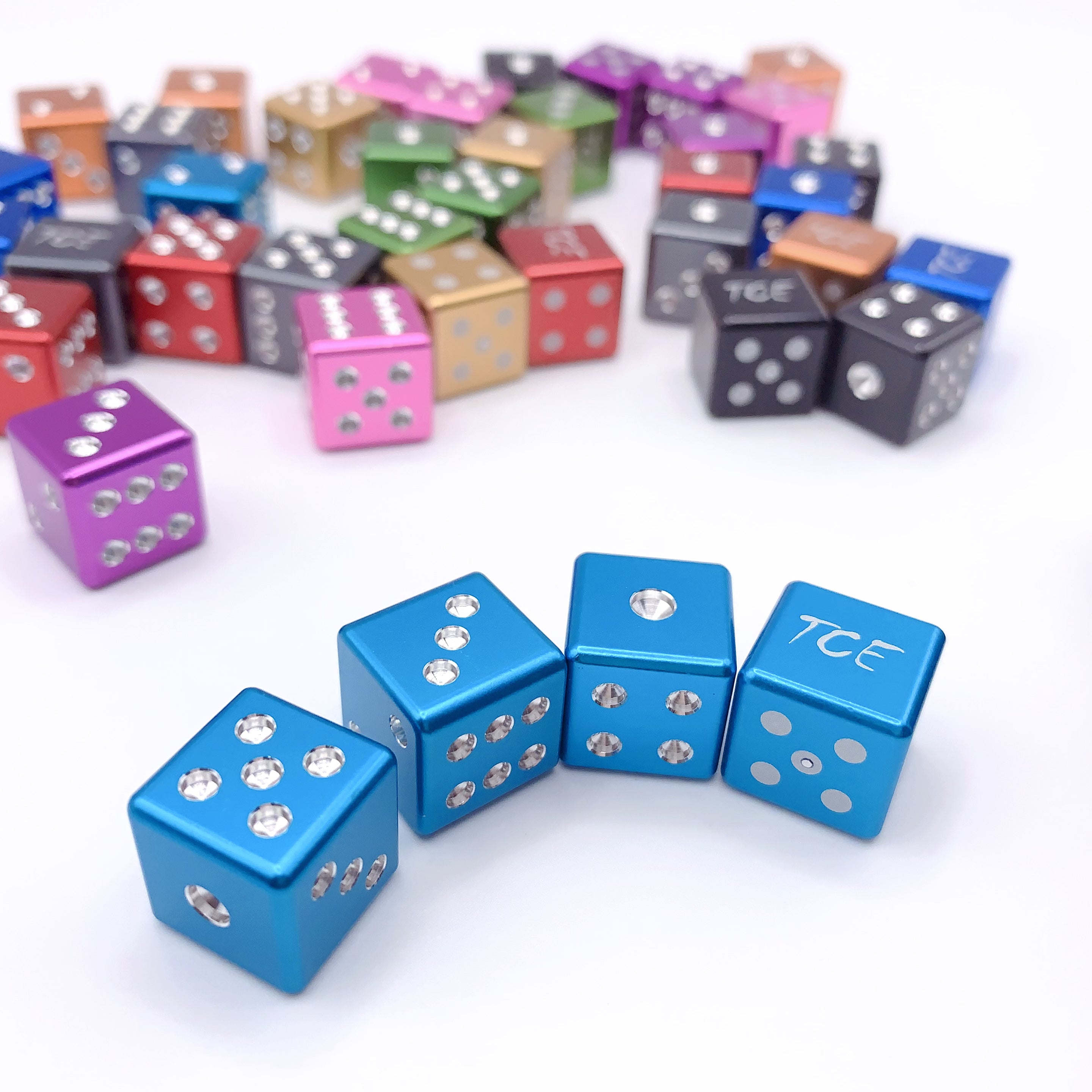 Machine cut Drilled Aluminum Metal D6 Dice Set 4pcs
