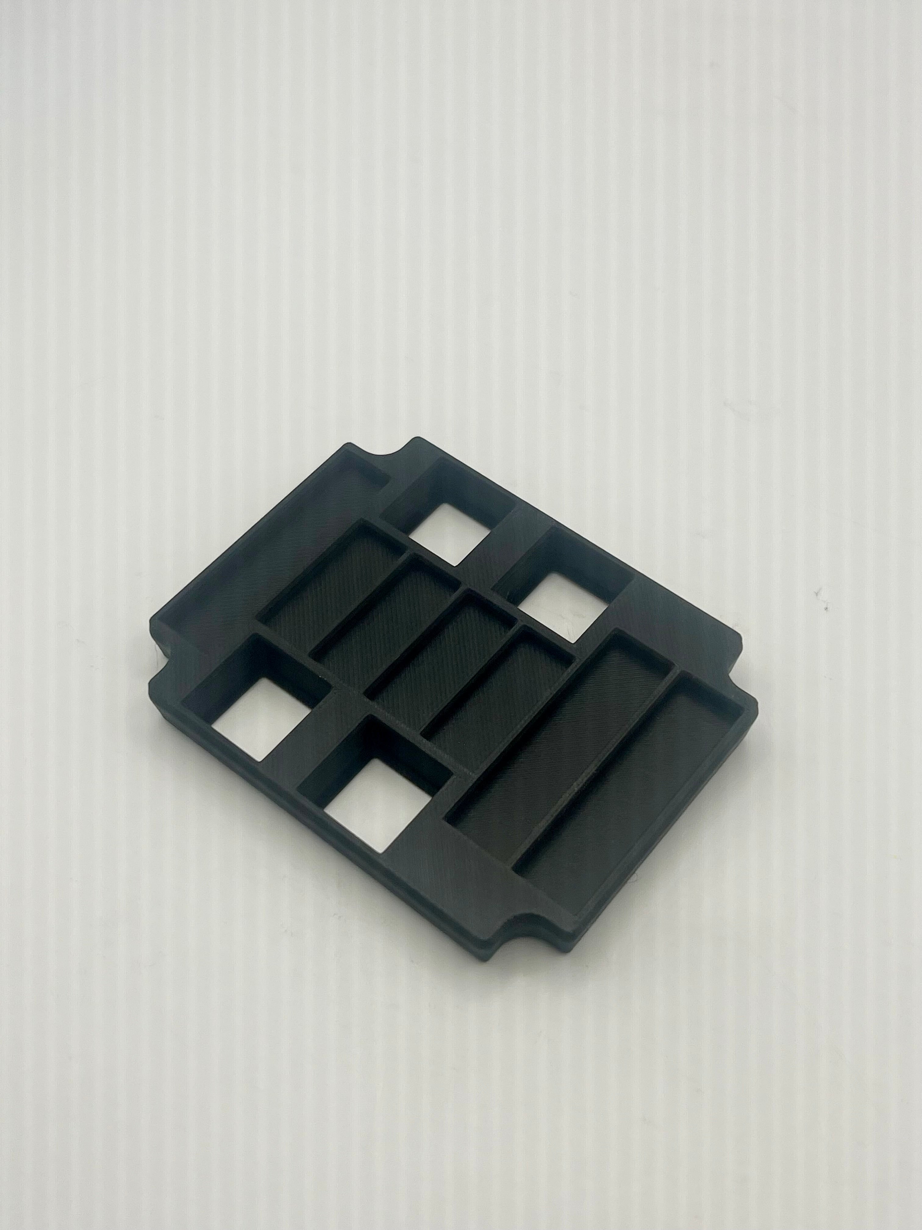 Master Trainer Series Aluminum Ultimate Dice Box (ver.2) Insert (3D print) for One-Piece